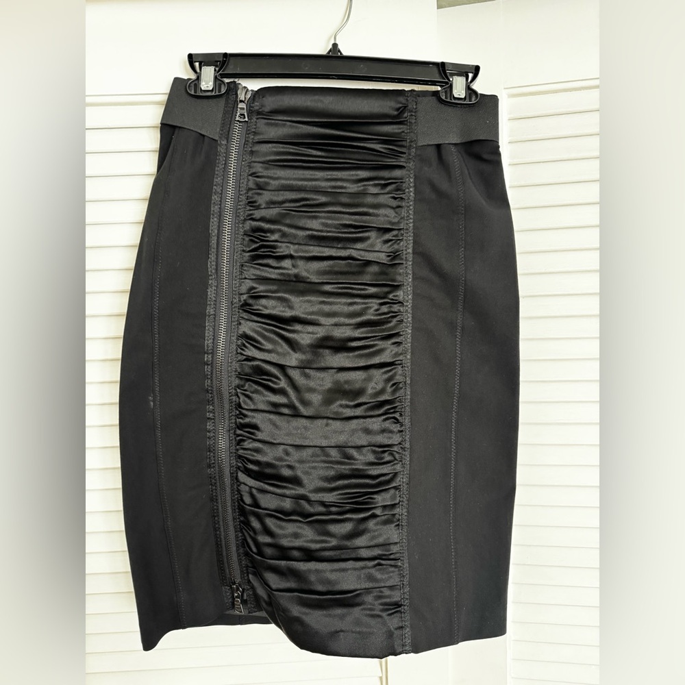 Nanette Lepore Black Ruched Center Zip Pencil Skirt